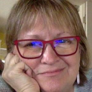 Meet your Posher, Lynne